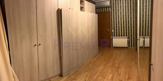 Луксозен имот с четири отделни стаи -  - снимка 9 - Имоти Премиер