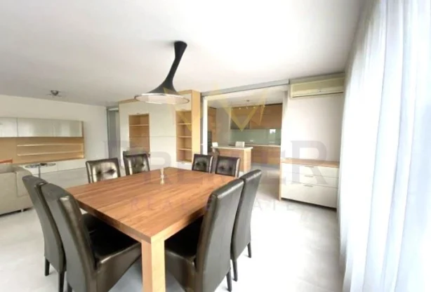 Агенция за недвижими имоти - Имоти Премиер - имот - 897971, Цена: 1650000 EUR