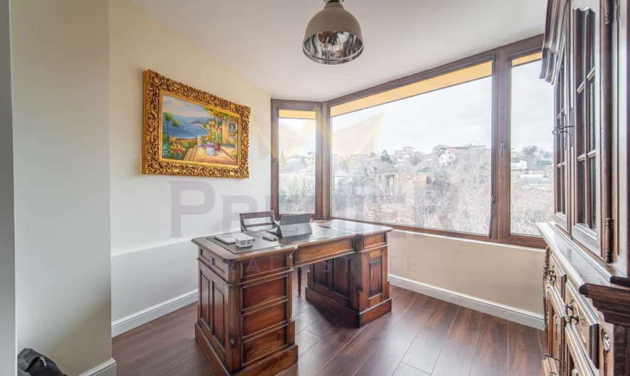 Луксозен Пентхаус с Морска Гледка, Кв.Бриз! -  - снимка 17 - Имоти Премиер