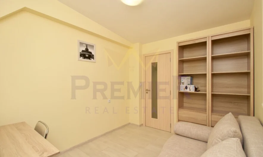 ЛУКСОЗЕН ТРИСТАЕН АПАРТАМЕНТ ИДЕАЛЕН ЦЕНТЪР -  - снимка 11 - Имоти Премиер