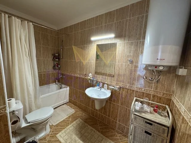 Луксозен тристаен апартамент на две нива с гледка към морето в Свети Влас -  - снимка 13 - Имоти Премиер