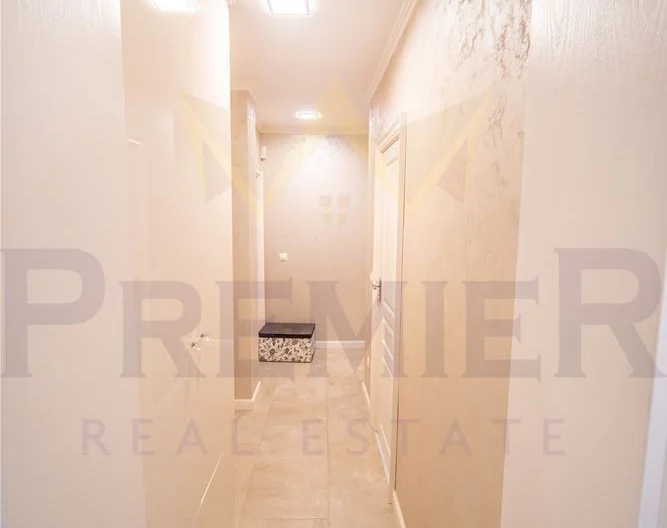 Луксозен тристаен апартамент срещу Община Варна -  - снимка 13 - Имоти Премиер