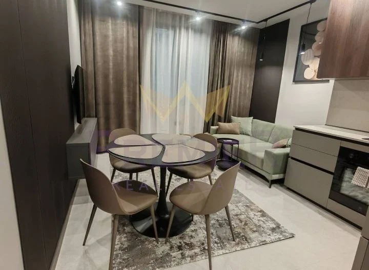 ЛУКСОЗЕН ТРИСТАЕН В СЪРЦЕТО НА БУРГАС + ПАРКОМЯСТО - - снимка 3 - Имоти Премиер