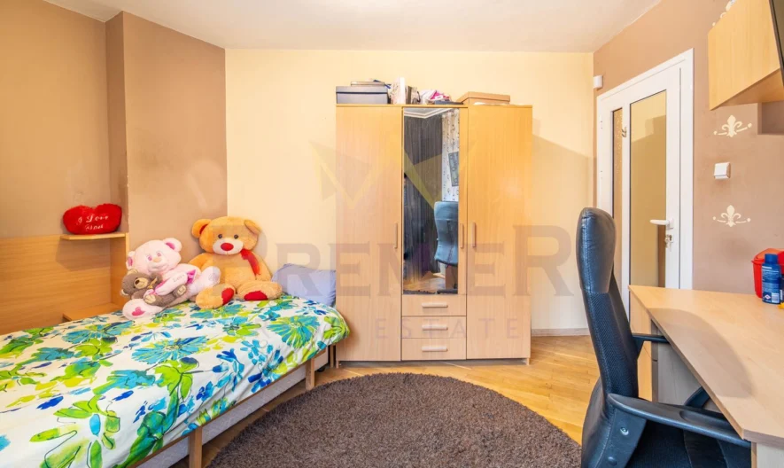 Луксозна фамилна къща в кв. Аспарухово - - снимка 19 - Имоти Премиер