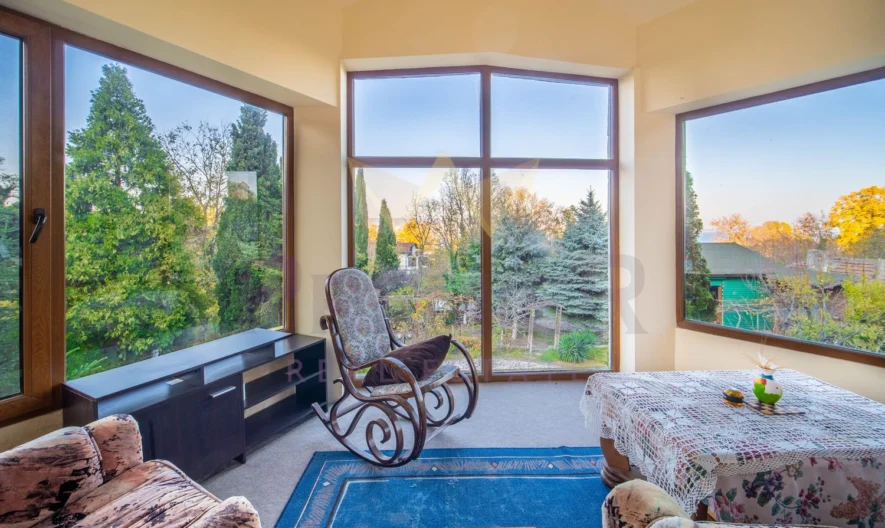 Луксозна фамилна къща в кв. Аспарухово - - снимка 24 - Имоти Премиер