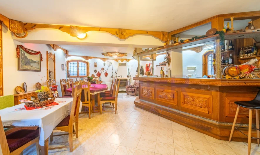 Луксозна фамилна къща в кв. Аспарухово - - снимка 26 - Имоти Премиер