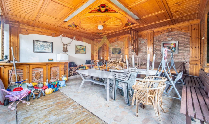 Луксозна фамилна къща в кв. Аспарухово - - снимка 33 - Имоти Премиер