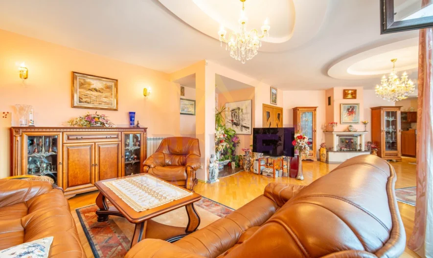 Луксозна къща с басейн и морска гледка -  - снимка 19 - Имоти Премиер