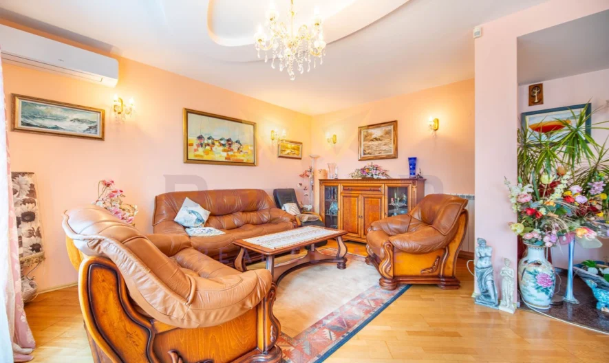 Луксозна къща с басейн и морска гледка -  - снимка 27 - Имоти Премиер