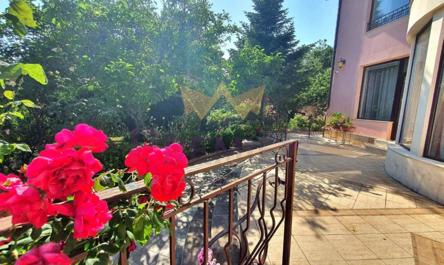 Луксозна къща с басейн и морска гледка - - снимка 56 - Имоти Премиер