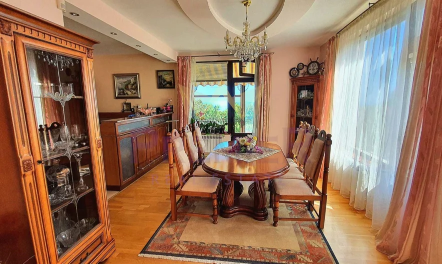 Луксозна къща с басейн и морска гледка - - снимка 57 - Имоти Премиер