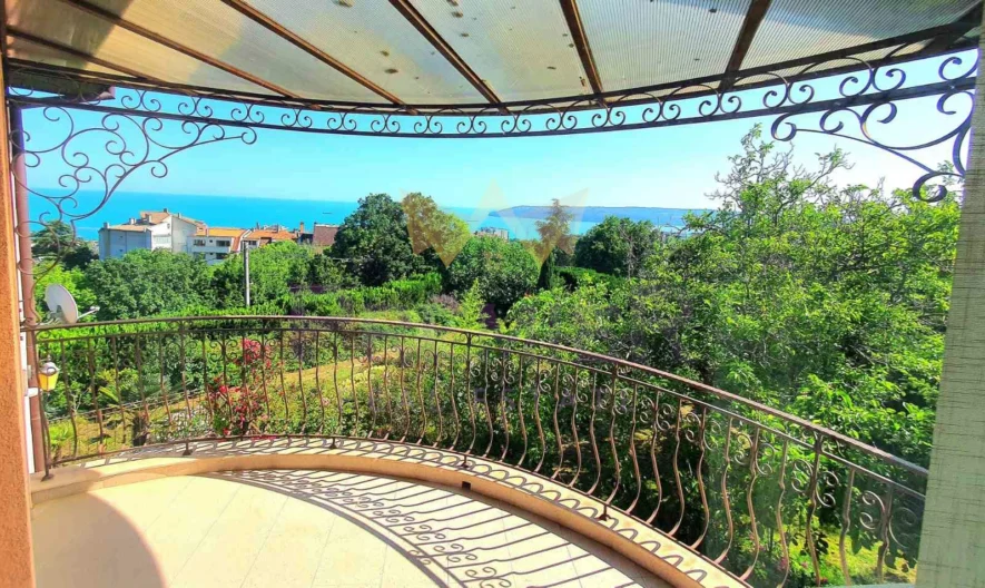 Луксозна къща с басейн и морска гледка - - снимка 63 - Имоти Премиер