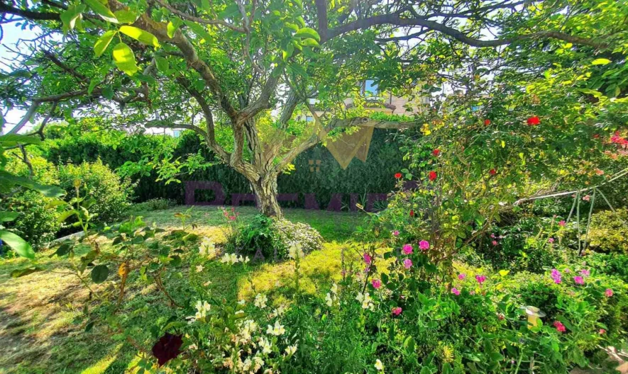 Луксозна къща с басейн и морска гледка - - снимка 66 - Имоти Премиер