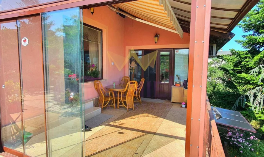 Луксозна къща с басейн и морска гледка - - снимка 68 - Имоти Премиер