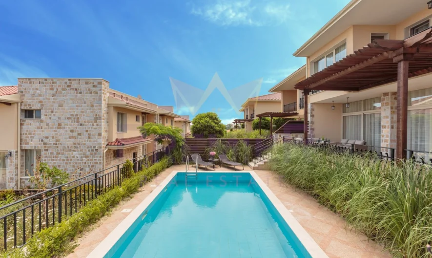 Луксозна къща с басейн и морска панорама в Лозенец – престиж, комфорт и уединение край морето -  - снимка 1 - Имоти Премиер