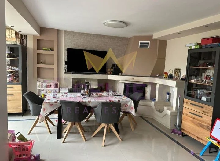 Луксозна къща в гр. Банкя -  - снимка 1 - Имоти Премиер