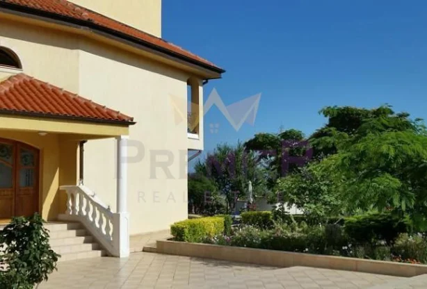 Агенция за недвижими имоти - Имоти Премиер - имот - 797913, Цена: 1500000 EUR