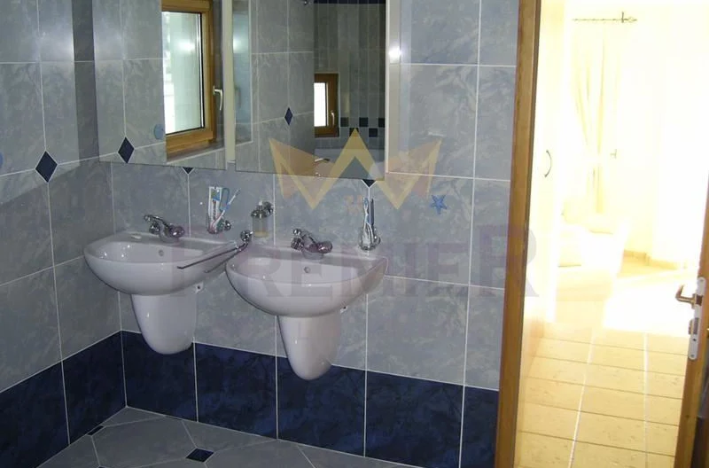 Луксозна къща в местност Ален Мак - - снимка 11 - Имоти Премиер