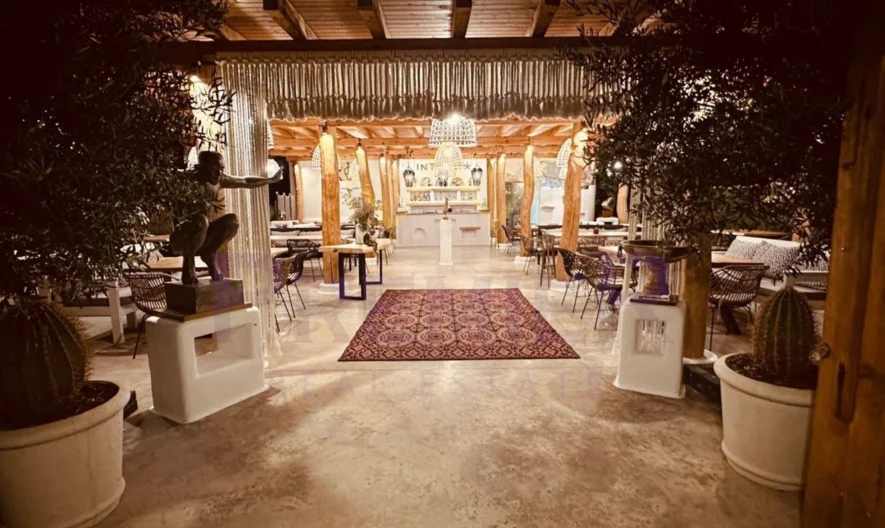 Луксозна къща в Несебър – на Метри от плажа -  - снимка 10 - Имоти Премиер