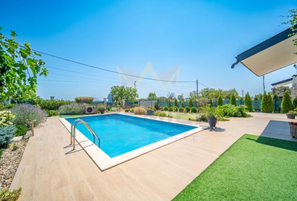 Агенция за недвижими имоти - Имоти Премиер - имот - 1047842, Цена: 450000 EUR