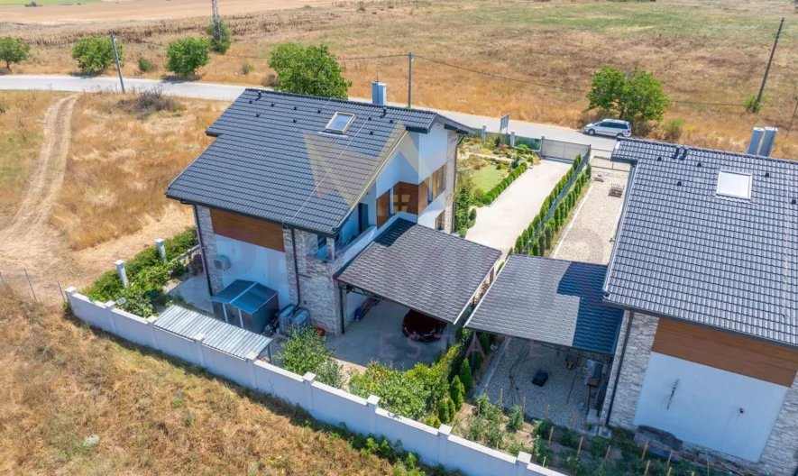 Луксозна къща в село Близнаци - - снимка 47 - Имоти Премиер