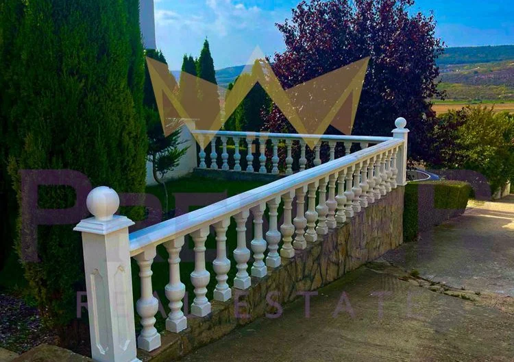 Луксозна триетажна къща в село Оброчище -  - снимка 16 - Имоти Премиер