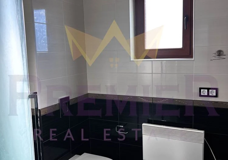 Луксозна триетажна къща в село Оброчище -  - снимка 17 - Имоти Премиер