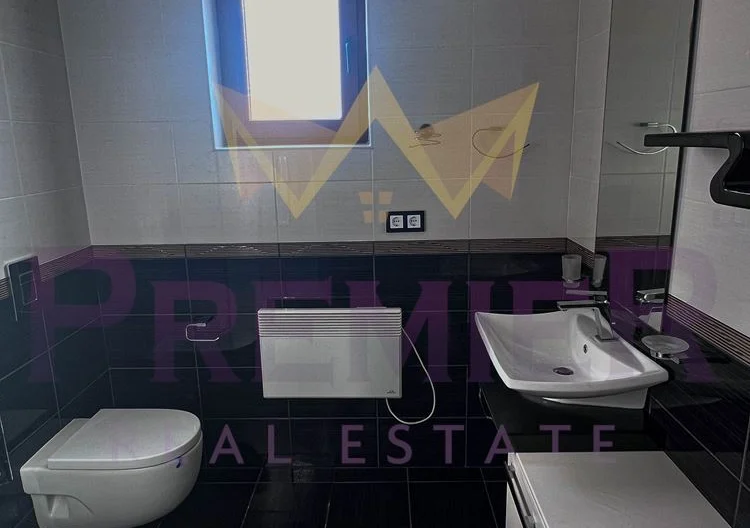 Луксозна триетажна къща в село Оброчище - - снимка 22 - Имоти Премиер