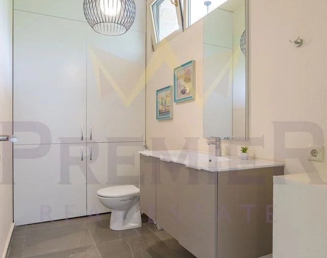 Луксозна вила с морска панорама и басейн на 150 м от плажа в Лозенец -  - снимка 10 - Имоти Премиер