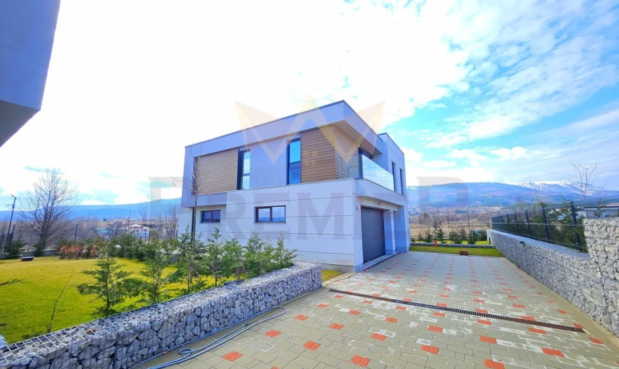 Луксозни, бутикови къща в Бистрица -  - снимка 2 - Имоти Премиер