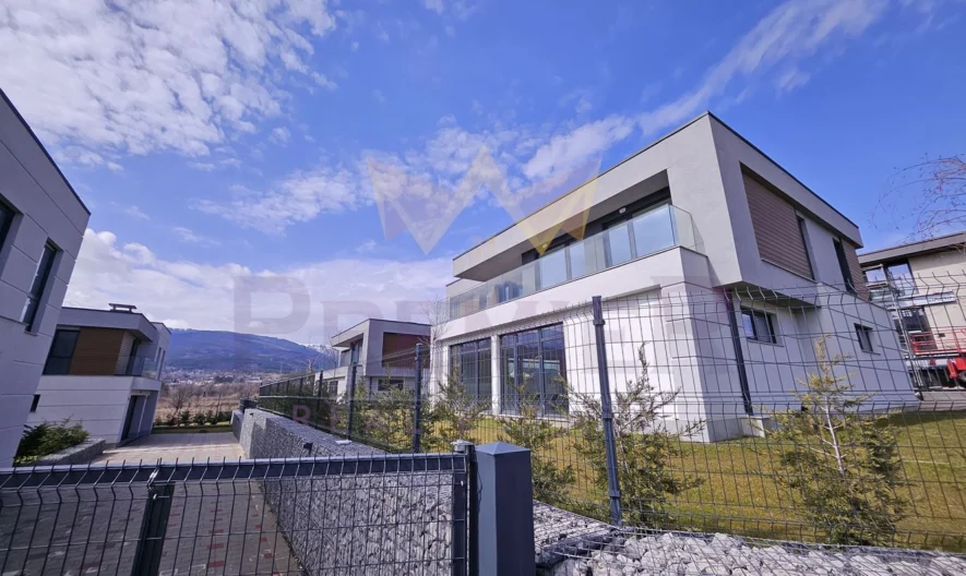 Луксозни, бутикови къща в Бистрица -  - снимка 7 - Имоти Премиер