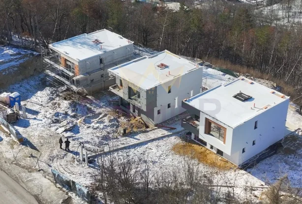 Агенция за недвижими имоти - Имоти Премиер - имот - 1197070, Цена: 435000 EUR