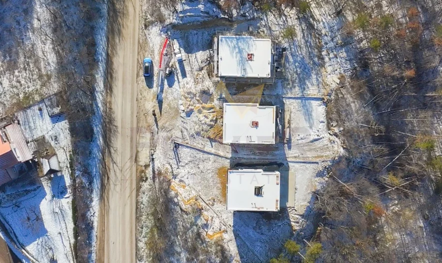 Луксозни къщи с ТОП ПАНОРАМА КЪМ ЦЕЛИЯТ ГРАД в м-т Пчелина, гр. Варна -  - снимка 3 - Имоти Премиер