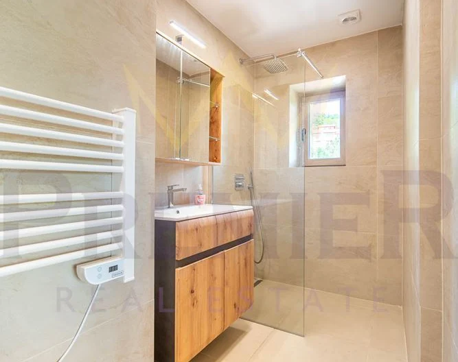 Луксозно имение в село Рогачево - - снимка 25 - Имоти Премиер