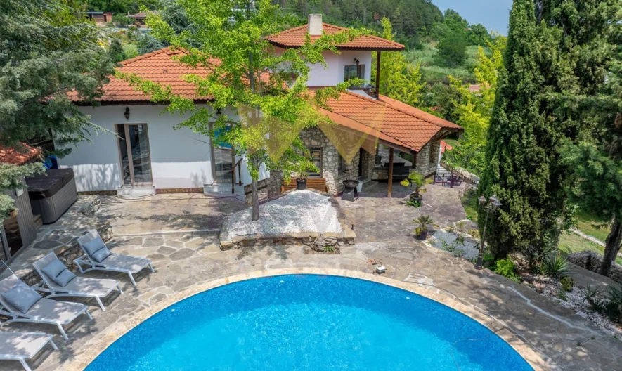 Луксозно имение в село Рогачево - - снимка 38 - Имоти Премиер