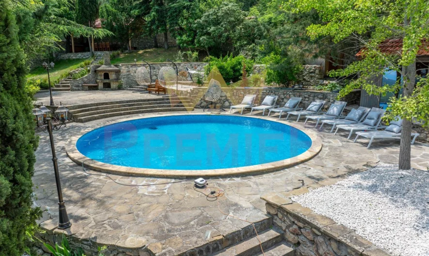 Луксозно имение в село Рогачево - - снимка 39 - Имоти Премиер