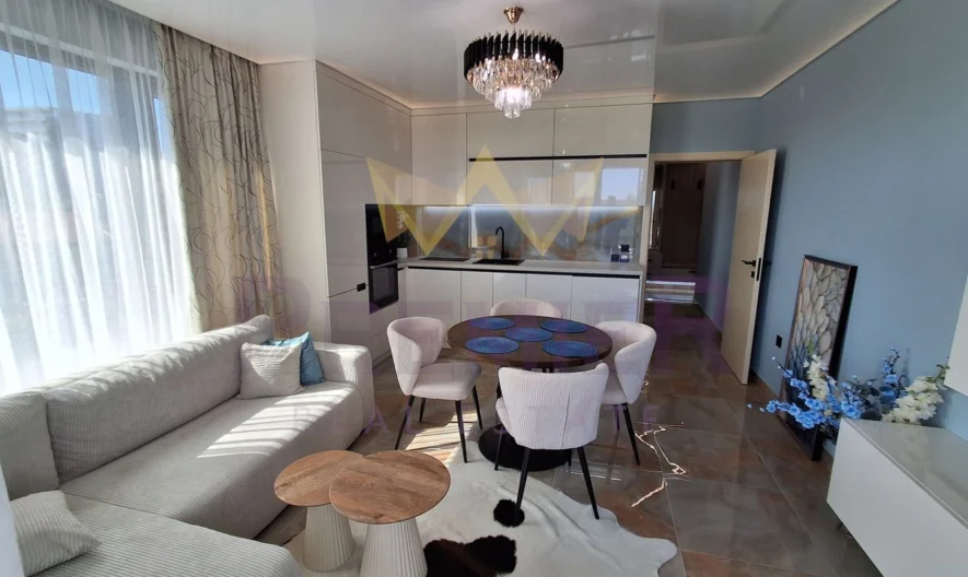 ЛУКСОЗНО ОБЗАВЕДЕН ДВУСТАЕН АПАРТАМЕНТ С МОРСКА ПАНОРАМА -  - снимка 2 - Имоти Премиер