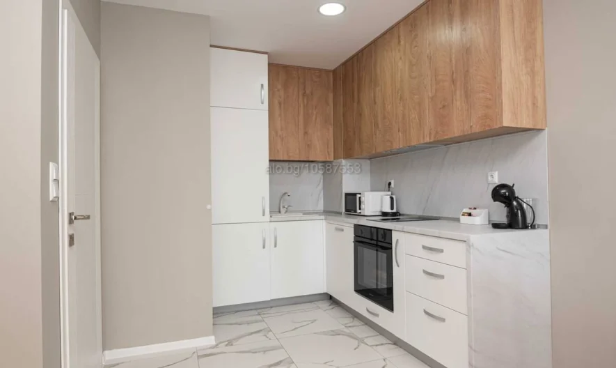 Луксозно обзаведен двустаен апартамент с впечатляваща морска гледка - - снимка 6 - Имоти Премиер