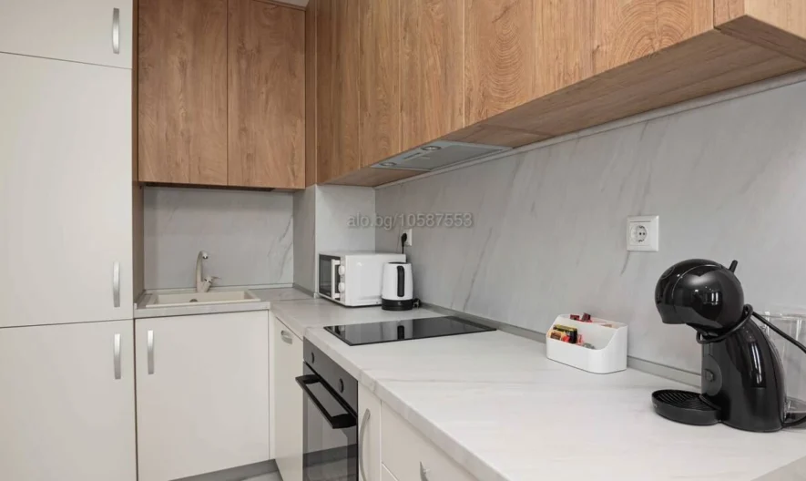 Луксозно обзаведен двустаен апартамент с впечатляваща морска гледка - - снимка 8 - Имоти Премиер