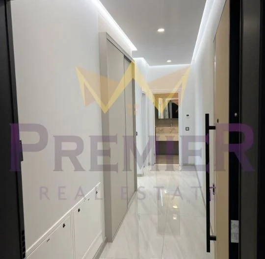 Луксозно обзаведен двустаен апартамент в кв. Кръстова вада - - снимка 14 - Имоти Премиер