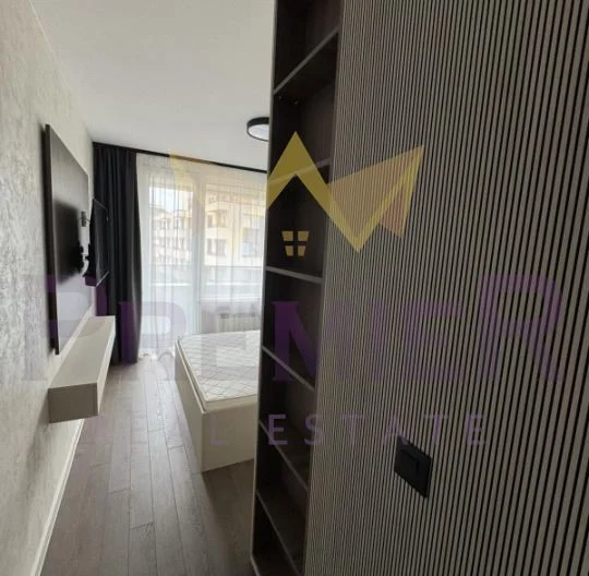 Луксозно Обзаведен Двустаен Апартамент в ж.к. Малинова Долина - - снимка 10 - Имоти Премиер