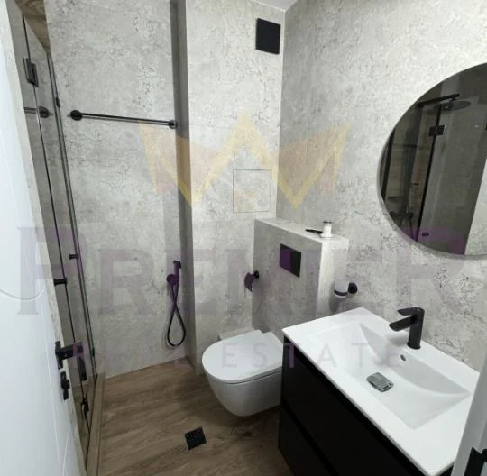 Луксозно Обзаведен Двустаен Апартамент в ж.к. Малинова Долина - - снимка 14 - Имоти Премиер