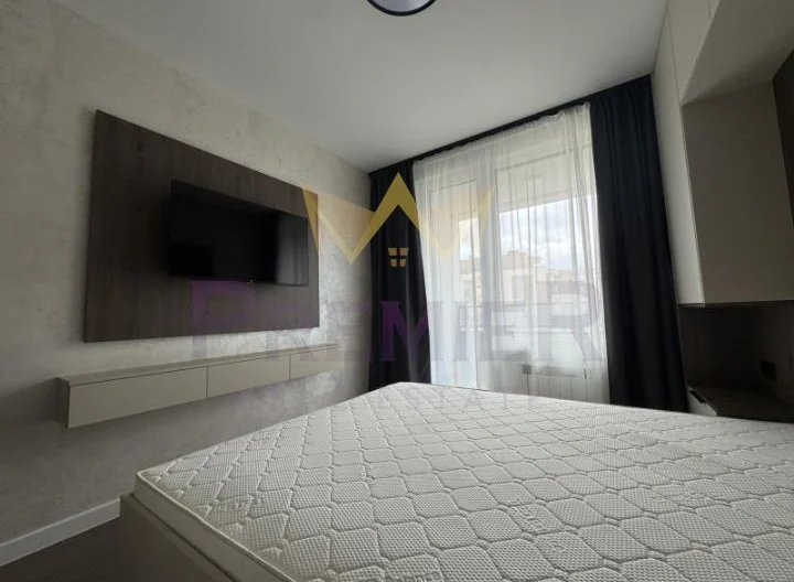 Луксозно Обзаведен Двустаен Апартамент в ж.к. Малинова Долина - - снимка 7 - Имоти Премиер