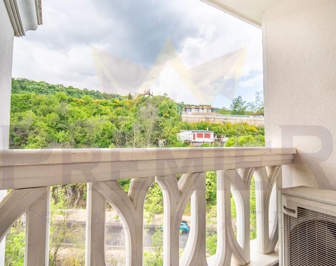 ЛУКСОЗНО ОБЗАВЕДЕН ТРИСТАЕН АПАРТАМЕНТ - - снимка 12 - Имоти Премиер