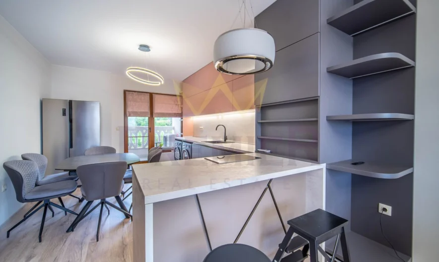 ЛУКСОЗНО ОБЗАВЕДЕН ТРИСТАЕН АПАРТАМЕНТ -  - снимка 2 - Имоти Премиер