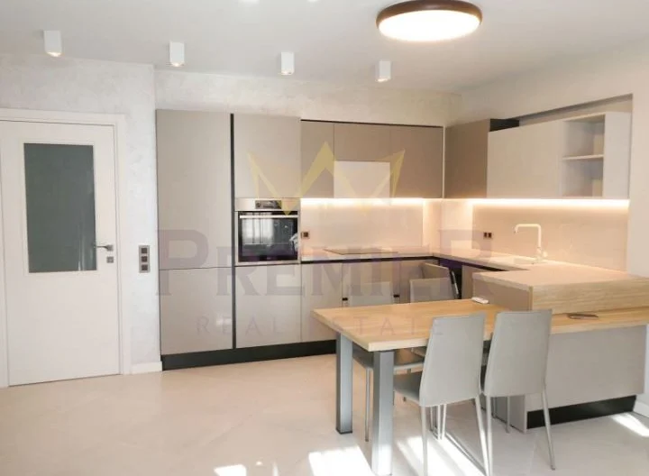 Агенция за недвижими имоти - Имоти Премиер - имот - 1160243, Цена: 369000 EUR