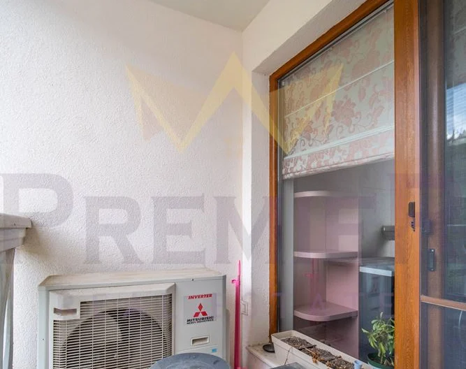 ЛУКСОЗНО ОБЗАВЕДЕН ТРИСТАЕН АПАРТАМЕНТ - - снимка 7 - Имоти Премиер