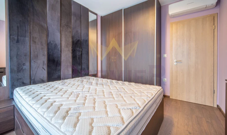 ЛУКСОЗНО ОБЗАВЕДЕН ТРИСТАЕН АПАРТАМЕНТ - - снимка 9 - Имоти Премиер