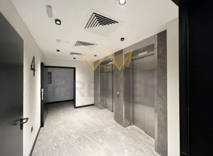 Луксозно обзаведен тристаен апартамент в кв. Кръстова вада -  - снимка 15 - Имоти Премиер