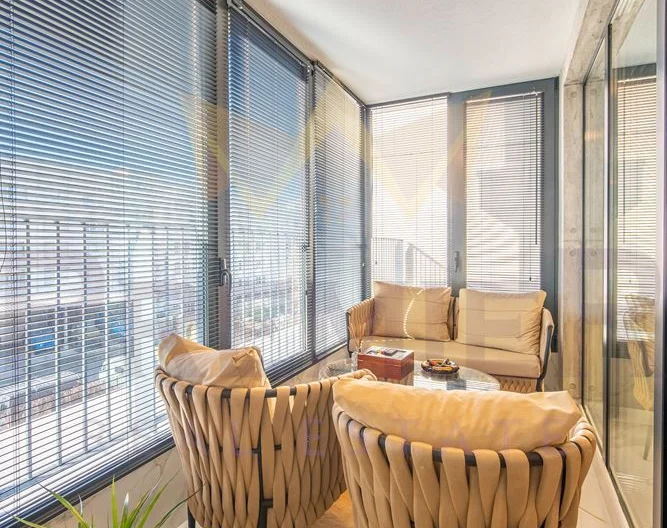 Луксозно обзаведен тристаен апартемент в гр.Варна - - снимка 13 - Имоти Премиер